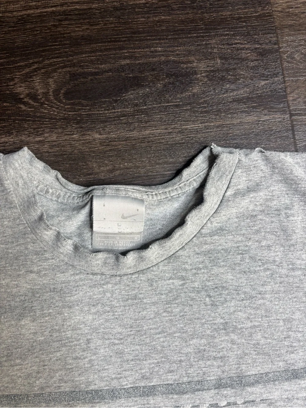 Vintage Y2K Nike Grey Tshirt Size L Has Distressing - Picture 5 of 5